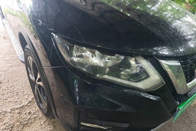 Used Nissan X-Trail 2019 2.5L CVT Smart Connect Leading Edition 4WD Right Front Headlight