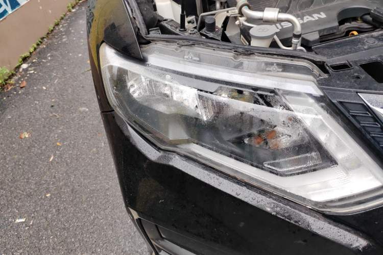 Used Nissan X-Trail 2019 2.0L CVT Comfort Edition 2WD Right Front Headlight