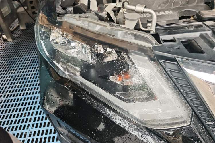 Used Nissan X-Trail 2019 2.0L CVT Smart Connect Comfort Edition 2WD Right Front Headlight