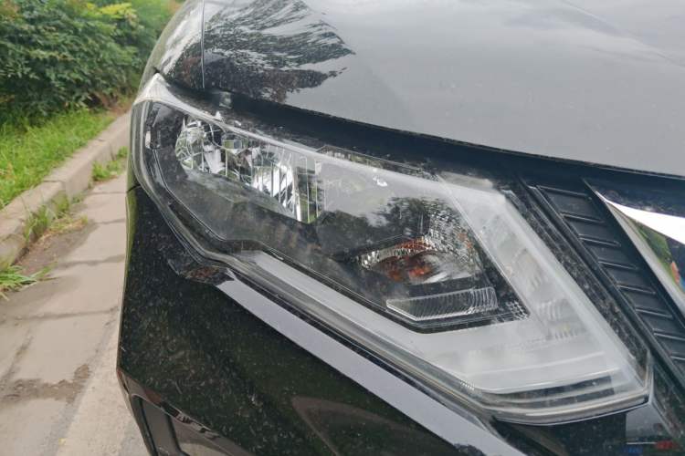 Used Nissan X-Trail 2019 2.0L CVT Smart Connect Comfort Edition 2WD Right Front Headlight