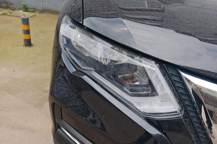 Used Nissan X-Trail 2019 2.0L CVT Smart Connect Comfort Edition 2WD Right Front Headlight