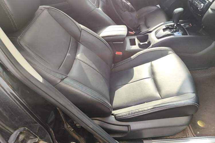 Used Nissan X-Trail 2019 2.0L CVT Smart Connect Comfort Edition 2WD Right Front Seat