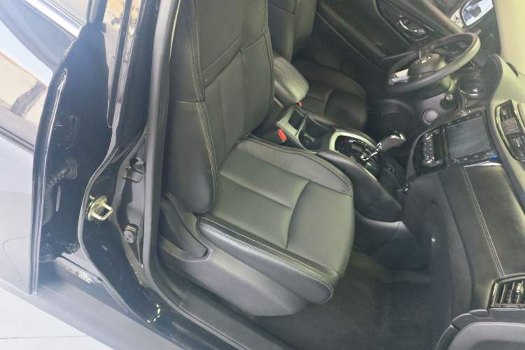 Used Nissan X-Trail 2019 2.0L CVT Smart Connect Comfort Edition 2WD Right Front Seat