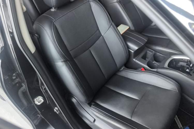 Used Nissan X-Trail 2019 2.0L CVT Smart Connect Comfort Edition 2WD Right Front Seat
