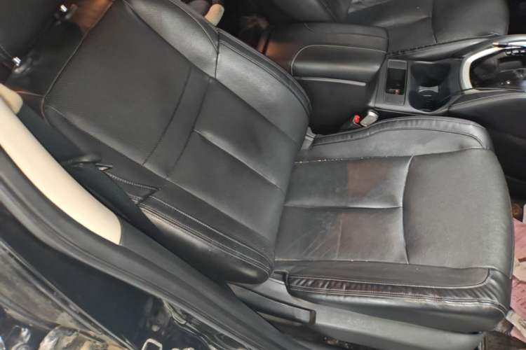 Used Nissan X-Trail 2019 2.0L CVT Smart Connect Comfort Edition 2WD Right Front Seat