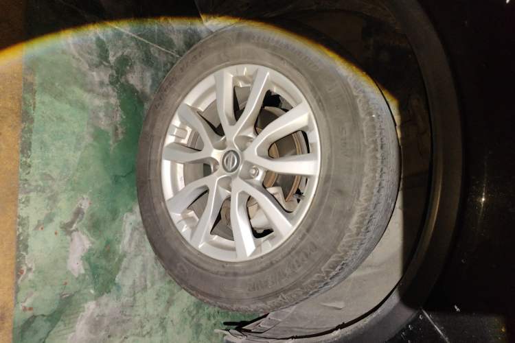 Used Nissan X-Trail 2019 2.0L CVT Smart Connect Comfort Edition 2WD Right Front Wheel Hub