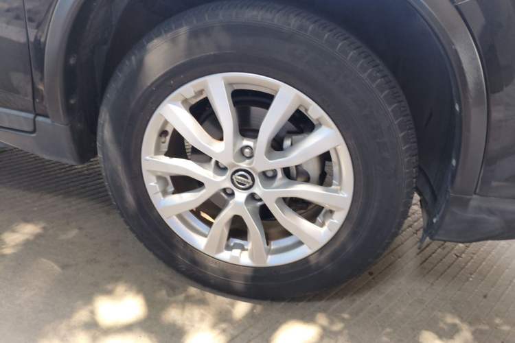 Used Nissan X-Trail 2019 2.0L CVT Smart Connect Comfort Edition 2WD Right Front Wheel Hub