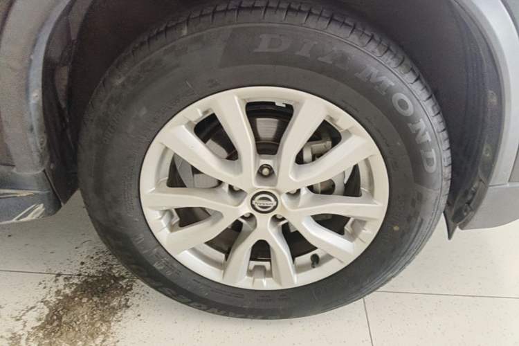 Used Nissan X-Trail 2019 2.0L CVT Smart Connect Comfort Edition 2WD Right Front Wheel Hub