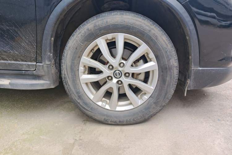 Used Nissan X-Trail 2019 2.0L CVT Smart Connect Comfort Edition 2WD Right Front Wheel Hub