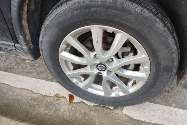 Used Nissan X-Trail 2019 2.0L CVT Smart Connect Comfort Edition 2WD Right Front Wheel Hub
