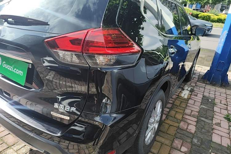 Used Nissan X-Trail 2019 2.0L CVT Smart Connect Comfort Edition 2WD Right Rear Taillight