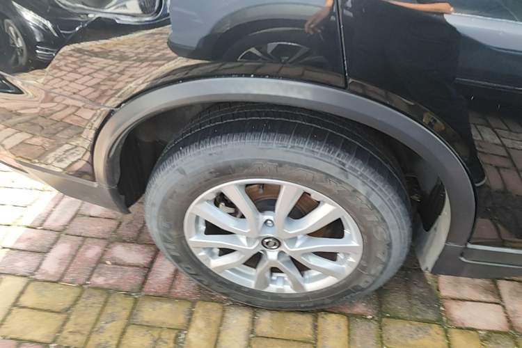 Used Nissan X-Trail 2019 2.0L CVT Smart Connect Comfort Edition 2WD Right Rear Wheel Hub