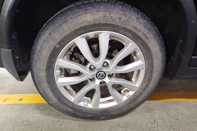 Used Nissan X-Trail 2019 2.0L CVT Smart Connect Comfort Edition 2WD Right Rear Wheel Hub