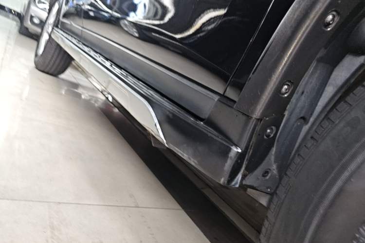 Used Nissan X-Trail 2019 2.0L CVT Smart Connect Comfort Edition 2WD Right Side Sill