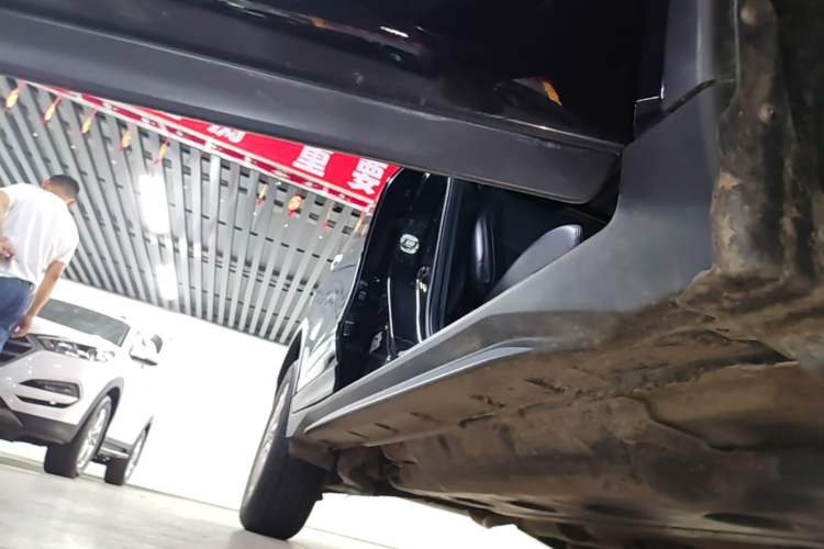 Used Nissan X-Trail 2019 2.0L CVT Smart Connect Comfort Edition 2WD Right Side Sill