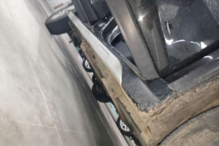 Used Nissan X-Trail 2019 2.0L CVT Smart Connect Comfort Edition 2WD Right Side Sill