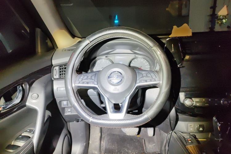 Used Nissan X-Trail 2019 2.0L CVT Smart Connect Comfort Edition 2WD Steering Wheel