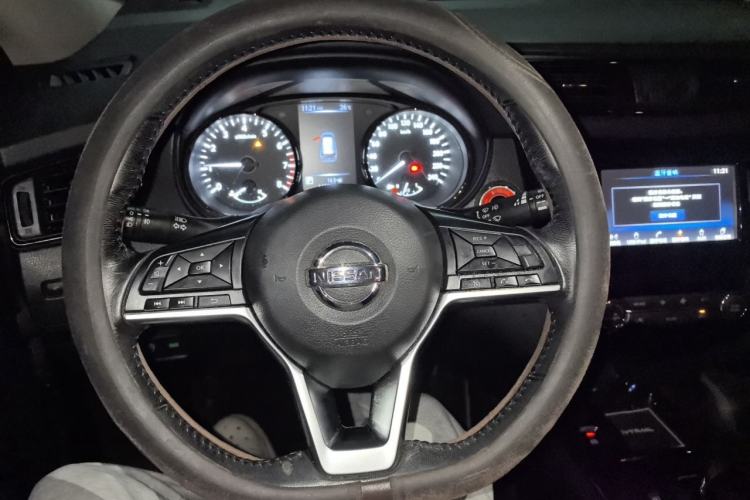 Used Nissan X-Trail 2019 2.0L CVT Comfort Edition 2WD Steering Wheel