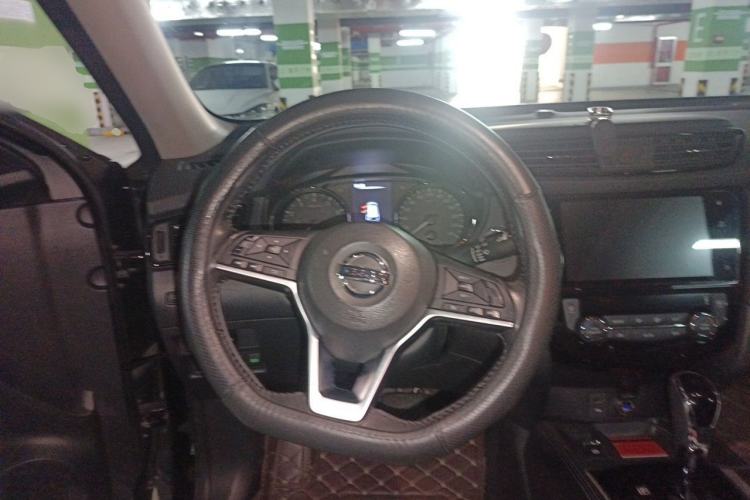Used Nissan X-Trail 2019 2.0L CVT Smart Connect Comfort Edition 2WD Steering Wheel