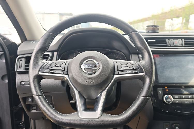 Used Nissan X-Trail 2019 2.0L CVT Smart Connect Comfort Edition 2WD Steering Wheel