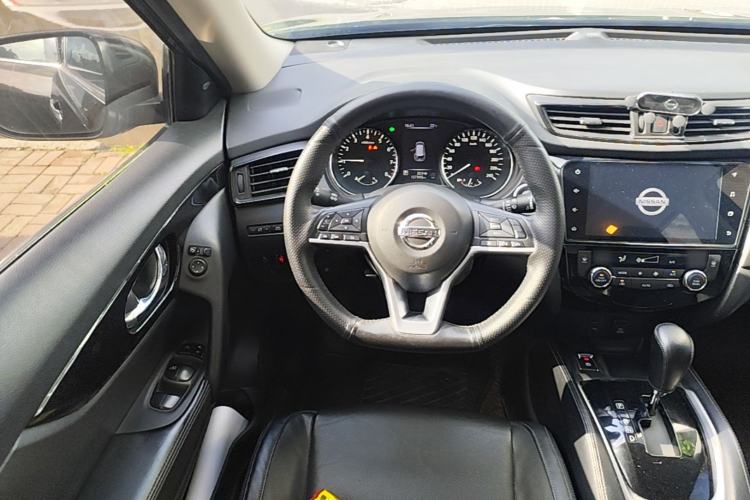 Used Nissan X-Trail 2019 2.0L CVT Smart Connect Comfort Edition 2WD Steering Wheel