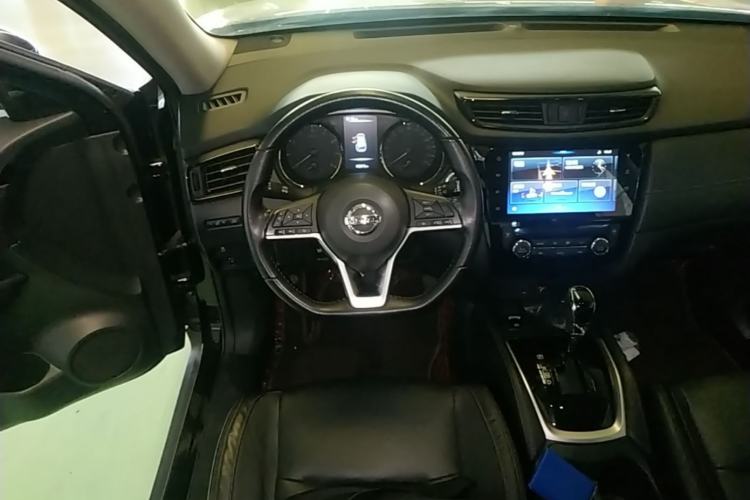 Used Nissan X-Trail 2019 2.0L CVT Smart Connect Comfort Edition 2WD Steering Wheel