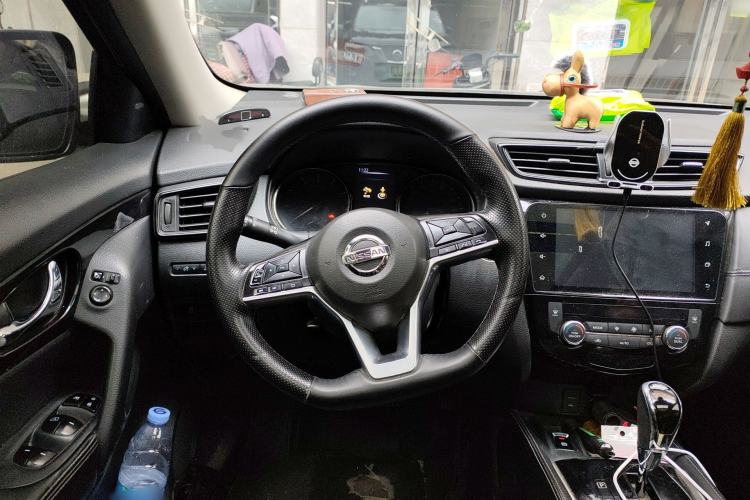 Used Nissan X-Trail 2019 2.0L CVT Smart Connect Comfort Edition 2WD Steering Wheel
