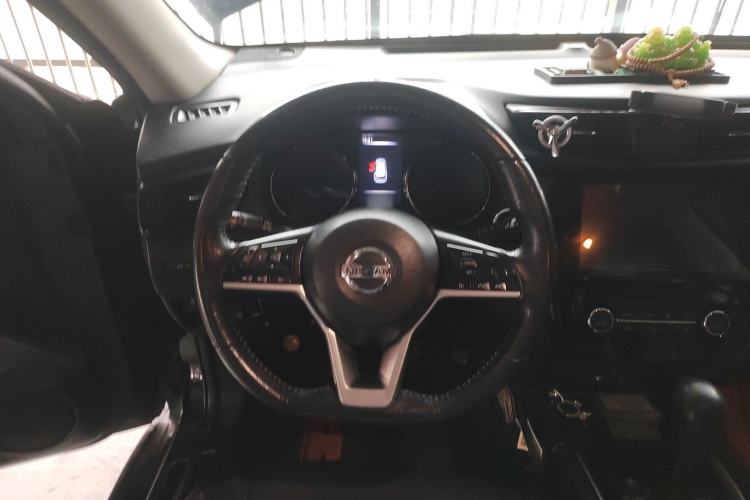 Used Nissan X-Trail 2019 2.0L CVT Smart Connect Comfort Edition 2WD Steering Wheel