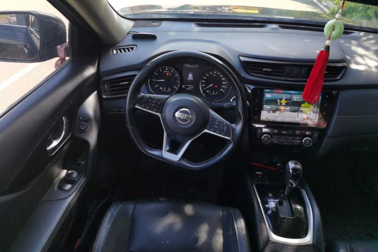 Used Nissan X-Trail 2019 2.0L CVT Smart Connect Comfort Edition 2WD Steering Wheel