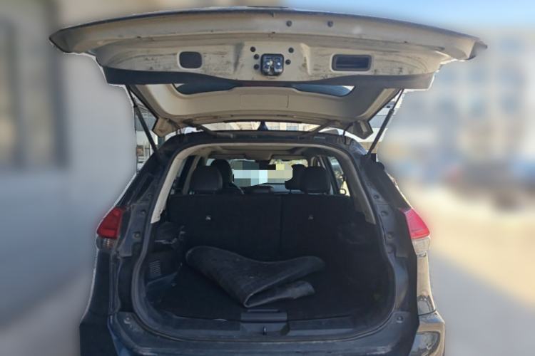 Used Nissan X-Trail 2019 2.0L CVT Comfort Edition 2WD Trunk