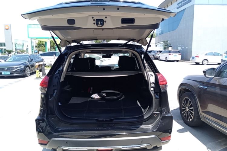 Used Nissan X-Trail 2019 2.0L CVT Smart Connect Comfort Edition 2WD Trunk