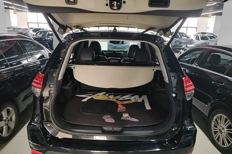Used Nissan X-Trail 2019 2.5L CVT Smart Connect Luxury Edition 4WD Trunk