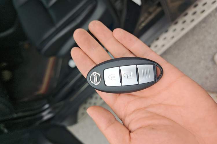 Used Nissan X-Trail 2019 2.0L CVT Smart Connect Comfort Edition 2WD Vehicle Key