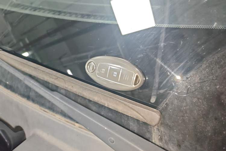 Used Nissan X-Trail 2019 2.0L CVT Smart Connect Comfort Edition 2WD Vehicle Key