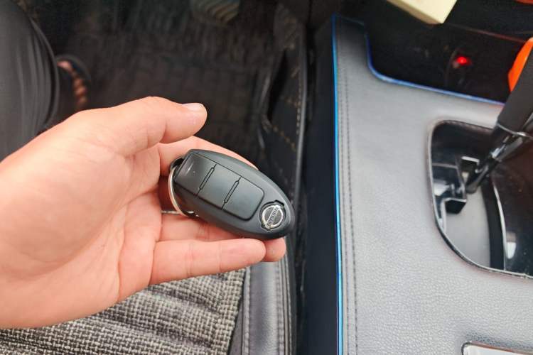 Used Nissan X-Trail 2019 2.0L CVT Smart Connect Comfort Edition 2WD Vehicle Key