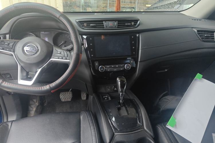 Used Nissan X-Trail 2019 2.0L CVT Smart Connect Comfort Edition 2WD Center Console