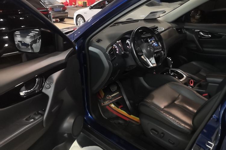 Used Nissan X-Trail 2019 2.0L CVT Smart Connect Comfort Edition 2WD Driver Seat