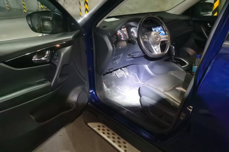 Used Nissan X-Trail 2019 2.0L CVT Smart Connect Comfort Edition 2WD Driver Seat