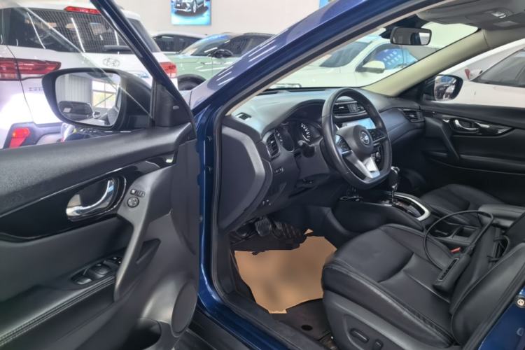 Used Nissan X-Trail 2019 2.0L CVT Smart Connect Comfort Edition 2WD Driver Seat