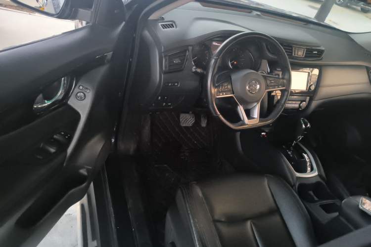 Used Nissan X-Trail 2019 2.0L CVT Comfort Edition 2WD Driver Seat