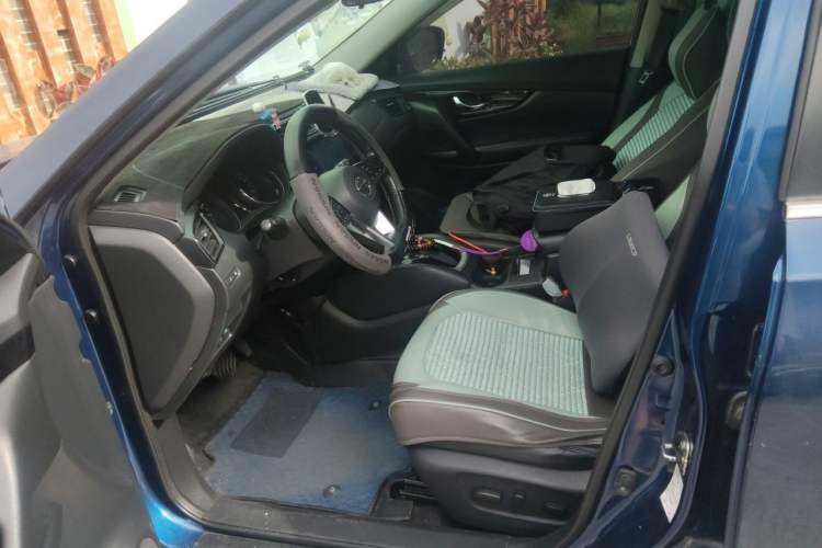 Used Nissan X-Trail 2019 2.0L CVT Smart Connect Comfort Edition 2WD Driver Seat