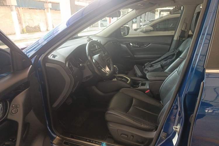 Used Nissan X-Trail 2019 2.0L CVT Comfort Edition 2WD Driver Seat