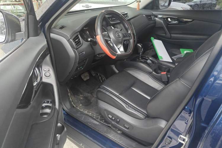 Used Nissan X-Trail 2019 2.0L CVT Smart Connect Comfort Edition 2WD Driver Seat