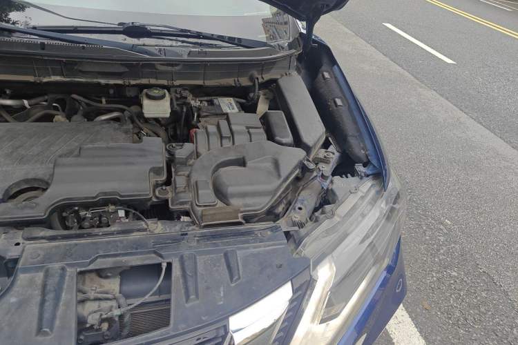 Used Nissan X-Trail 2019 2.0L CVT Smart Connect Comfort Edition 2WD Engine Bay Left