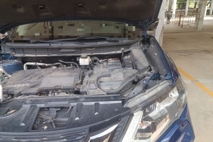 Used Nissan X-Trail 2019 2.0L CVT Comfort Edition 2WD Engine Bay Left