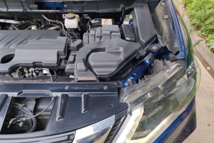 Used Nissan X-Trail 2019 2.0L CVT Smart Connect Comfort Edition 2WD Engine Bay Left
