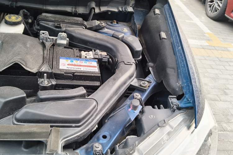 Used Nissan X-Trail 2019 2.5L CVT Smart Connect Luxury Edition 4WD Engine Bay Left