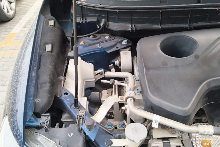 Used Nissan X-Trail 2019 2.5L CVT Smart Connect Luxury Edition 4WD Engine Bay Right