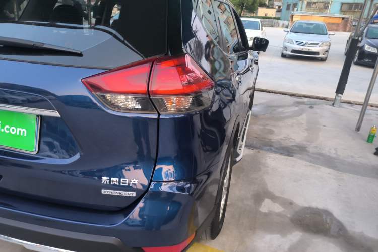 Used Nissan X-Trail 2019 2.0L CVT Comfort Edition 2WD Exterior 3