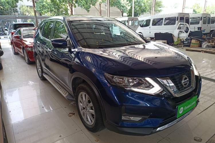 Used Nissan X-Trail 2019 2.0L CVT Smart Connect Comfort Edition 2WD Front Right 45 Deg